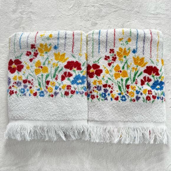 Cannon Other - Cannon Vintage Floral Striped Bath Towel Set  Red Yellow White USA